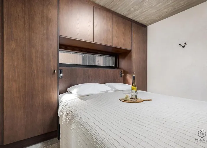 North Frost 20b By Hilla Kittilä